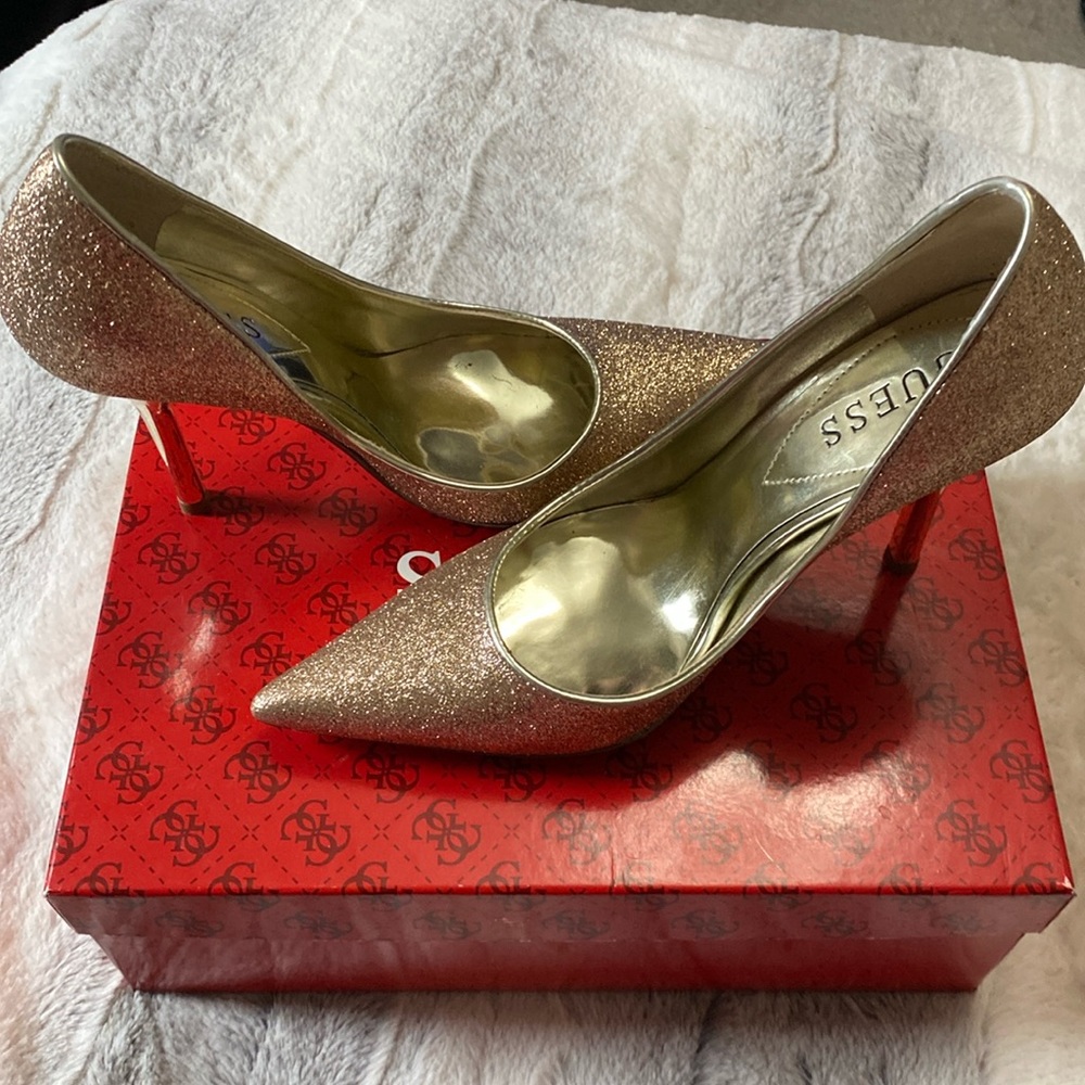 Guess Gold Pumps Never Worn S: 5.5